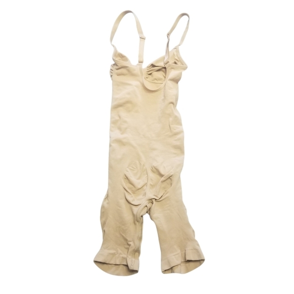 Skims Seamless Sculpt Mid Thigh Bodysuit Body Shaper Sculpting Clay XSmall - Picture 3 of 4